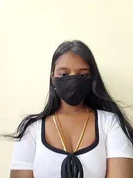 Snapshot of Cuteemoon chatting on October 13, 5:21 am Cuteemoon online show from October 13, 5:21 am