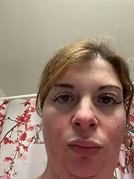 Lombada online show from February 4, 4:10 pm