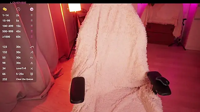 Elly Caramelly online show from October 14, 6:54 pm