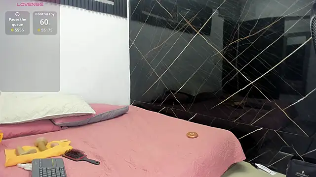 Analiasmith89 online show from October 17, 4:05 am