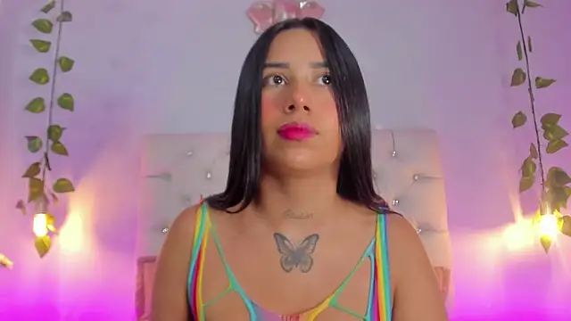 Isabella Flowers online show from December 18, 9:08 pm