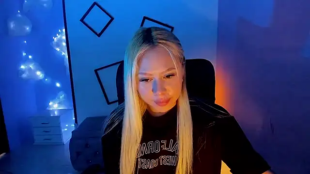 ConstansBlonde online show from September 22, 8:29 pm