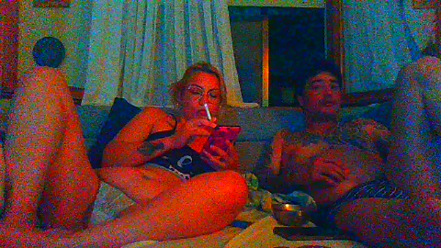 camisexxxtodo online show from May 30, 3:15 am