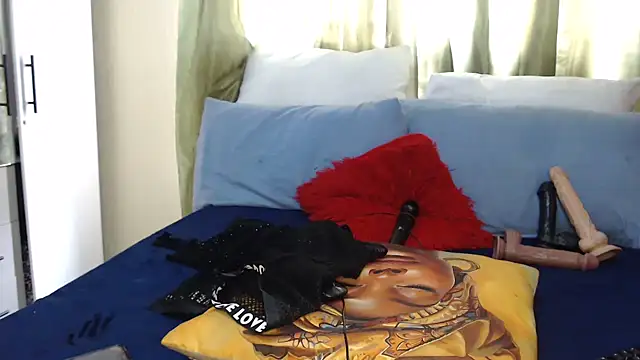 Foxybrownxx1 online show from November 10, 7:47 am