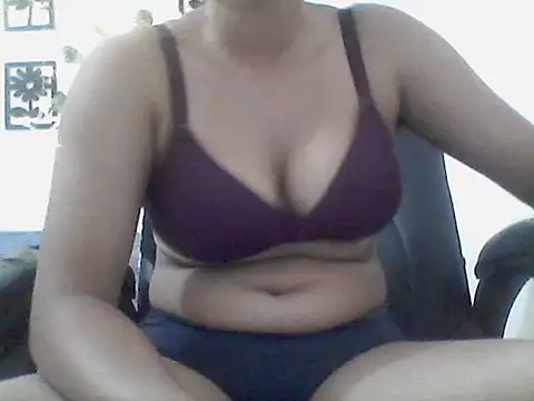 Snapshot of sexybebbo076 chatting on October 6, 9:04 am sexybebbo076 online show from October 6, 9:04 am