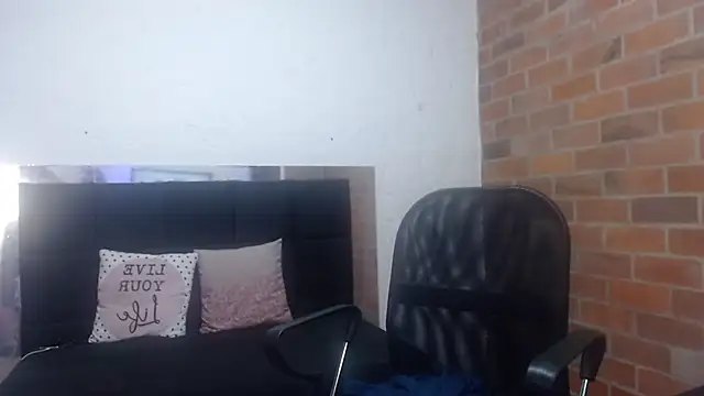 samantha  karolstone online show from October 20, 2:47 am