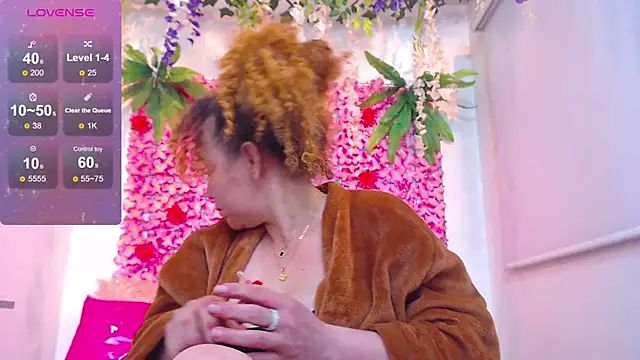 BLONDE SEXYHOT online show from February 9, 1:13 pm