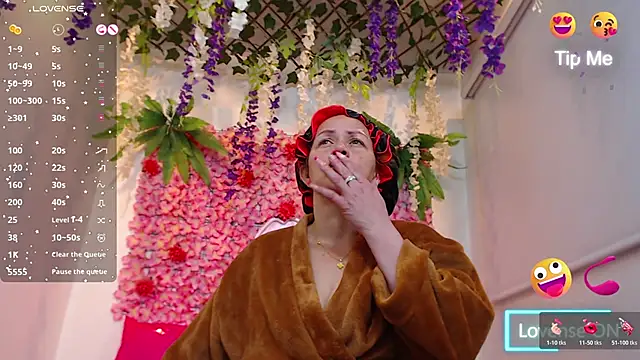 BLONDE SEXYHOT online show from January 12, 11:48 am