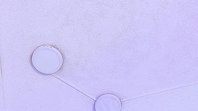 KylieWhite online show from October 31, 7:45 am