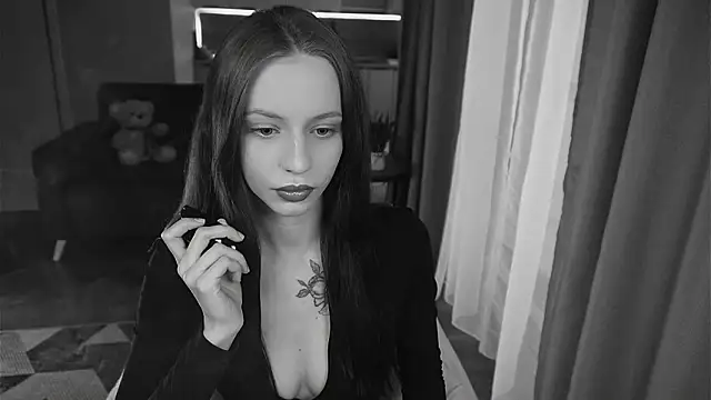 wowmolly online show from March 2, 2:13 pm