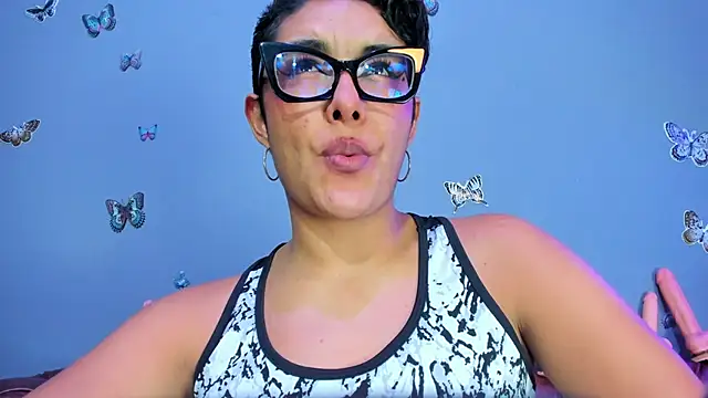 Kaira mosse online show from September 13, 1:41 pm