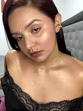 Melanyprada online show from January 17, 7:05 am