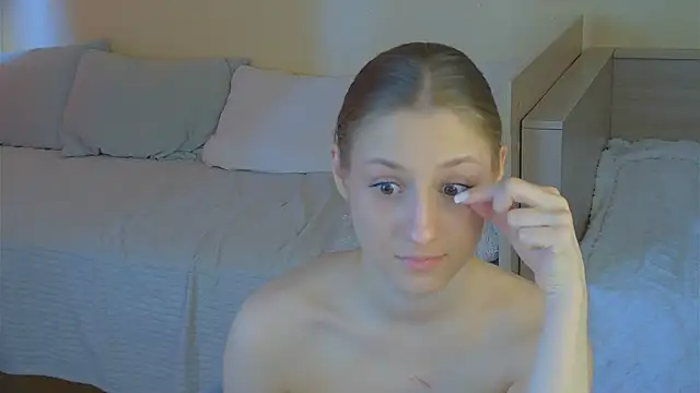 BritneyCruze online show from April 15, 10:38 am