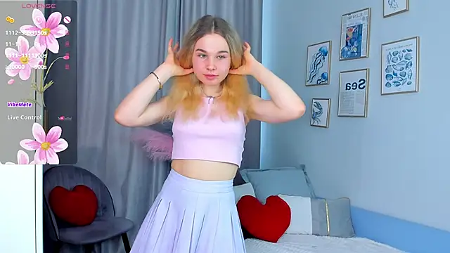 OdetteHarwick online show from September 27, 9:49 am