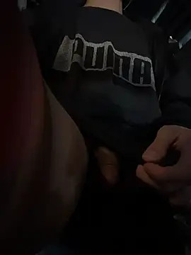 Snapshot of frnk30151 chatting on October 29, 12:42 pm frnk30151 online show from October 29, 12:42 pm