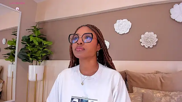 AriaFoster online show from January 6, 3:43 am