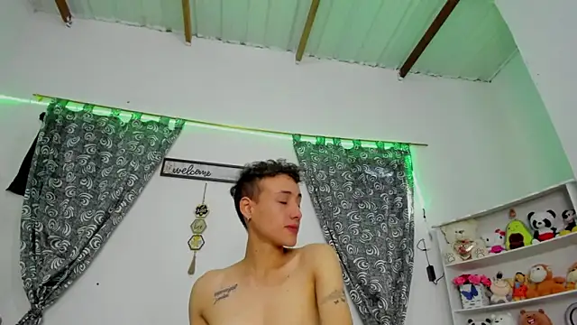 megan 100 online show from September 22, 7:01 pm