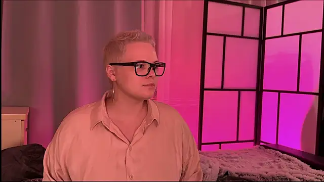 LikaBerry1 online show from August 3, 12:36 am