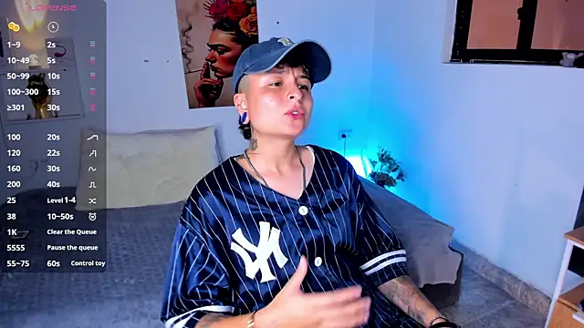 ZuryRamirez  online show from June 25, 11:06 pm