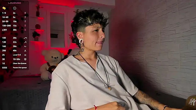 ZuryRamirez  online show from September 17, 11:36 pm