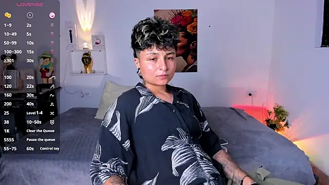 ZuryRamirez  online show from June 26, 11:50 pm