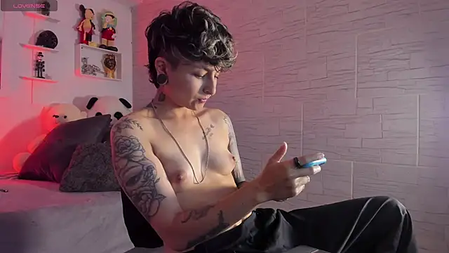 ZuryRamirez  online show from October 16, 7:05 pm