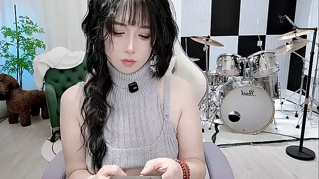 Vaness-a online show from September 16, 8:39 pm