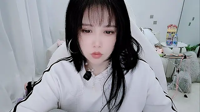 Vaness-a online show from April 1, 2:45 am