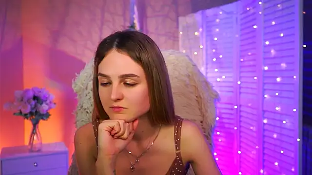 DeboraLarson online show from February 12, 8:38 am