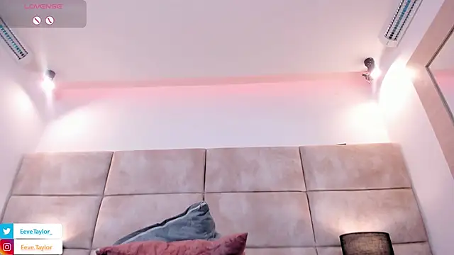 Eevee Taylor online show from February 13, 3:19 am