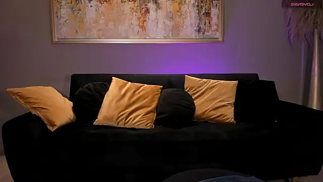 StacyWoods online show from April 20, 11:13 am