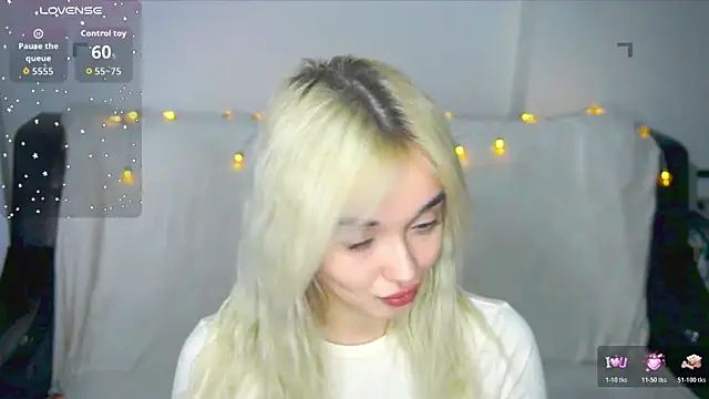 Ashley S online show from November 18, 11:59 pm