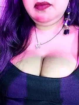 Suhanakhan00 online show from November 18, 5:30 am