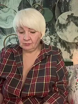 Laura Millf online show from February 10, 2:42 pm