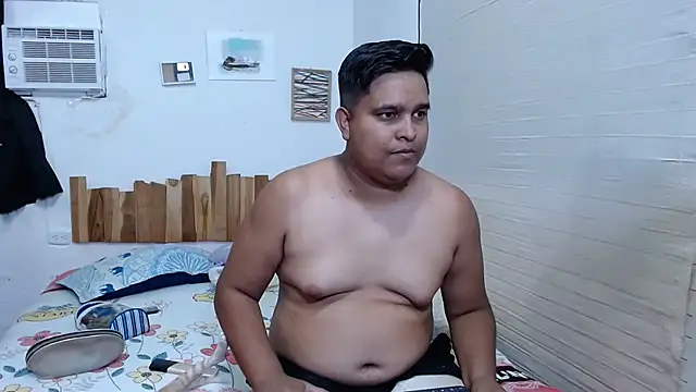 lucasandSofi online show from March 15, 9:50 pm