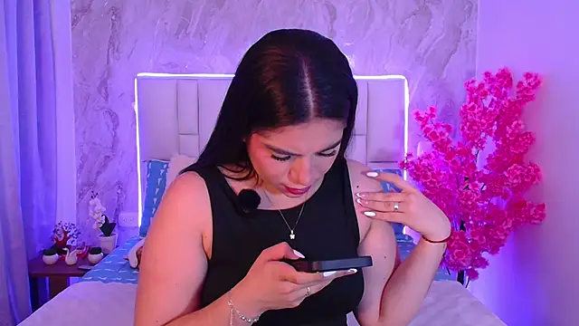 IsabellaAnngel online show from May 26, 10:09 pm