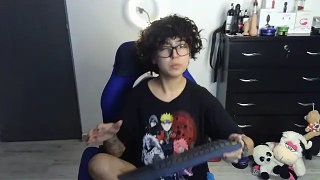 thomascooper7 online show from September 23, 1:37 am