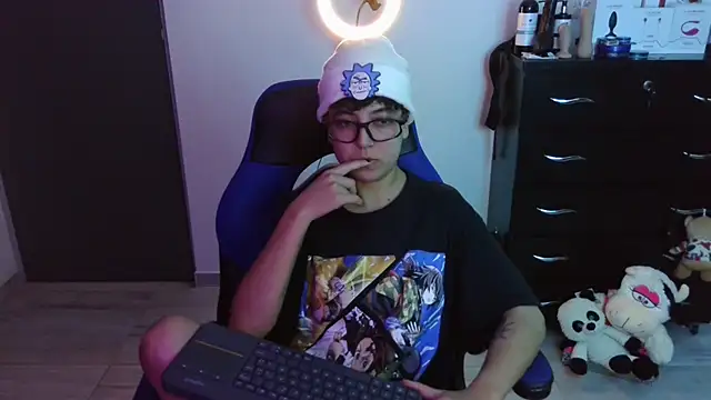 thomascooper7 online show from November 15, 12:22 am