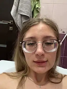 LivyyBossom online show from September 26, 5:32 pm