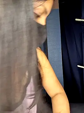 Nisha027 online show from February 24, 12:43 am