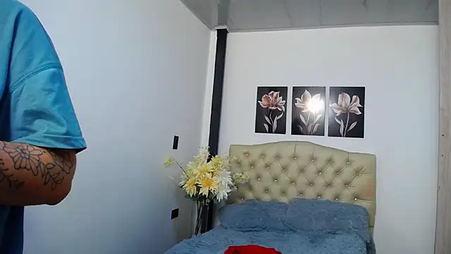 lily f00x online show from February 25, 12:48 pm