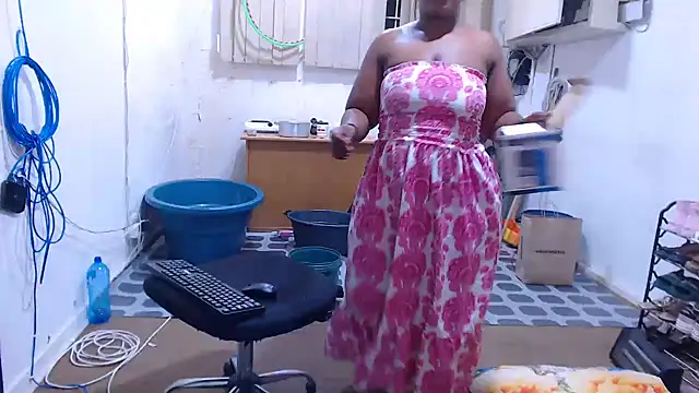 BigbootyNickyx online show from February 10, 11:19 pm