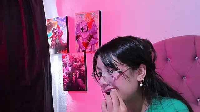 teffy lee online show from June 13, 8:17 pm