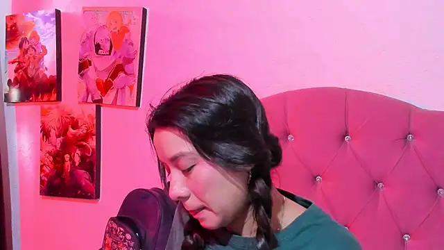 teffy lee online show from June 25, 8:21 pm