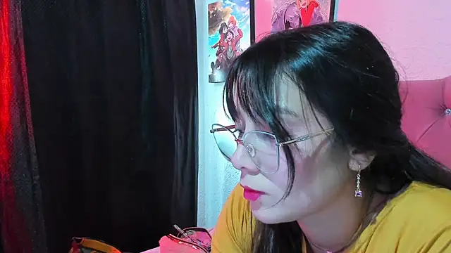 teffy lee online show from June 15, 8:42 pm