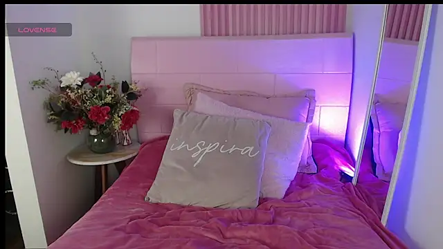 Maddy 14 online show from April 13, 12:17 pm