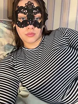 69Laura696 online show from March 2, 1:07 pm