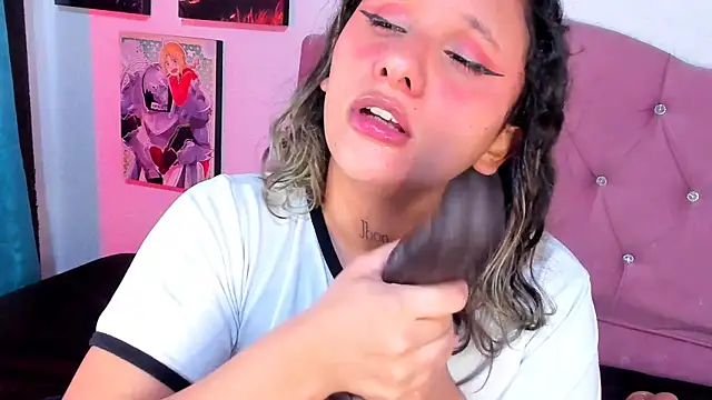 Mila nixon02 online show from November 22, 4:42 pm