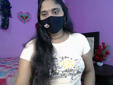 Hot Maleka online show from April 5, 4:39 pm