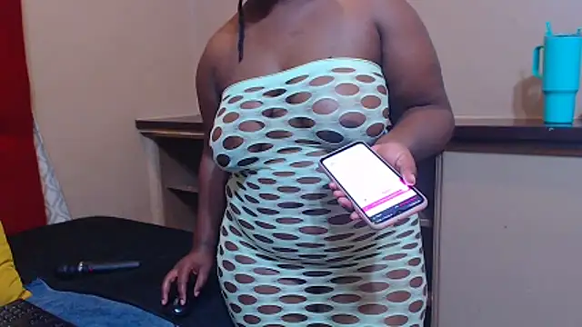 sexychocolatbox10 online show from March 6, 7:14 am